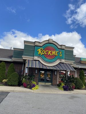 Rockne's Pub (3)
